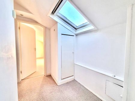 1 bedroom Flat in Eldon Road, Reading - Photo 4