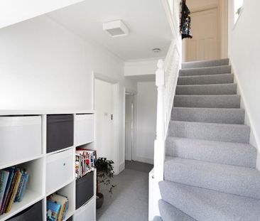 Ditton Hill Road, Surbiton - 3 bedrooms Property for lettings - Sey... - Photo 2