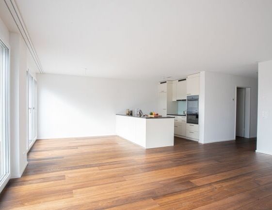 Space is luxury - Photo 1