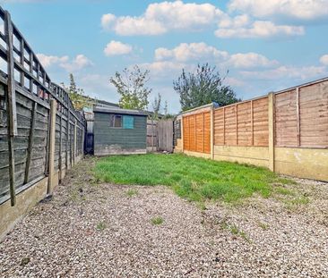 Sefton Grove, Tipton - Photo 3