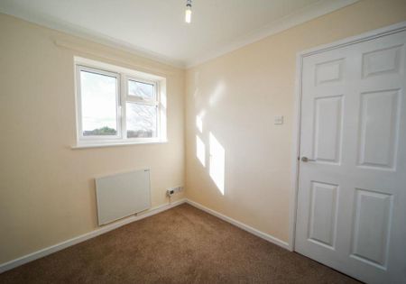 Roebuck Drive, Lakenheath, BRANDON - Photo 5