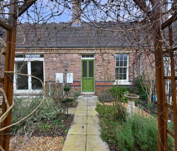 1 bedroom bungalow to rent - Photo 2