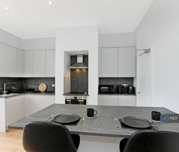 1 bedroom in a house share to rent - Photo 6