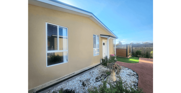 2 Bedroom granny flat with your spacious private backyard for relaxing - Photo 1