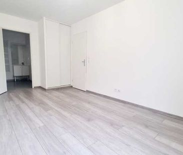 Location Appartement 2 pièces 46m² ORLEANS 45000 - Photo 4