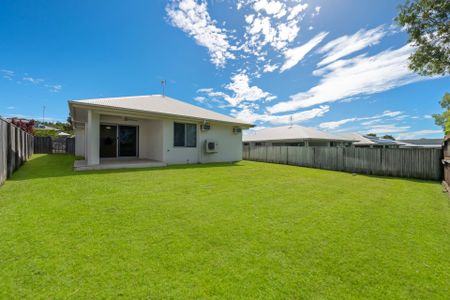 Family Home in Bushland Beach - Photo 5
