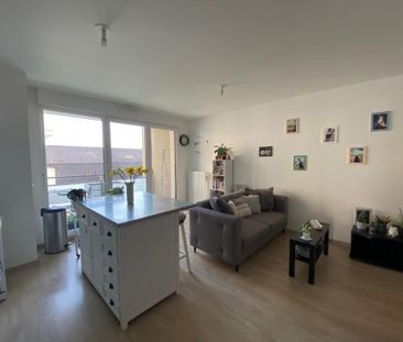 Location Appartement 2 pièces 47m² DEVILLE LES ROUEN 76250 - Photo 3