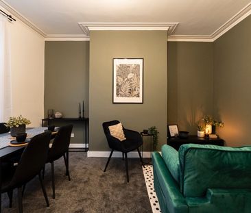 2 Bed Terraced House, Harold View, LS6 - Photo 1