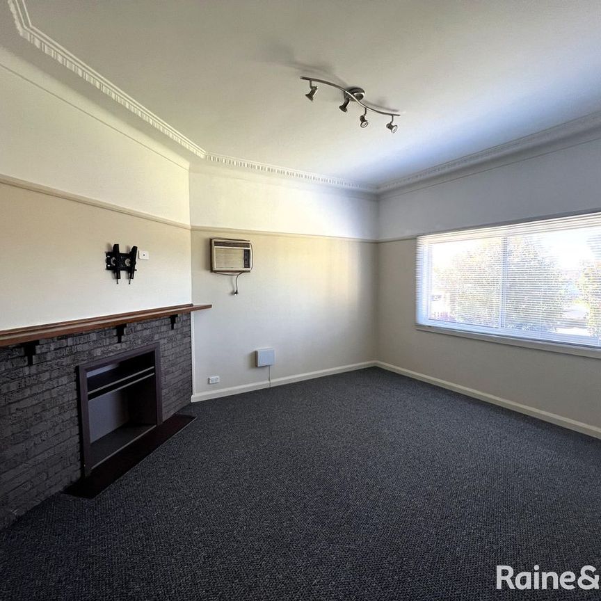 Neat and Tidy 3 Bedroom House - Photo 1
