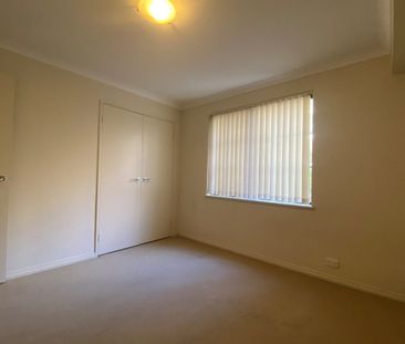 Fantastic apartment in excellent location HOME OPEN MONDAY 30 MARCH... - Photo 4