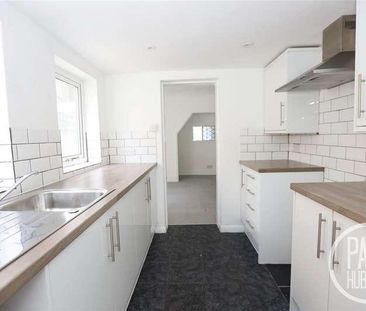 Commodore Road, Lowestoft, NR32 - Photo 2