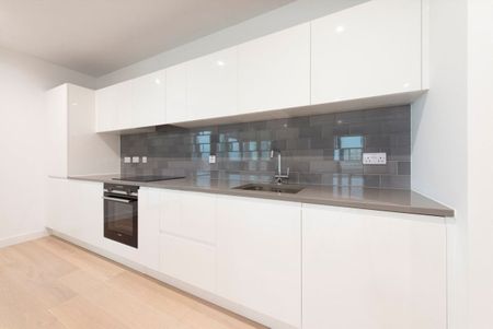 Schooner Road, E16, London - Photo 3