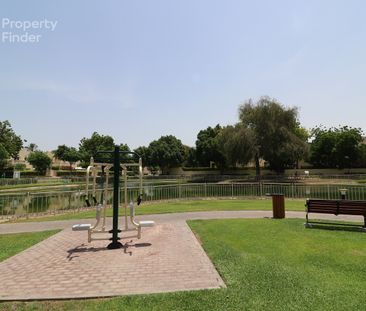 CORNER SPACIOUS 3BR+STUDY VILLA| UPGRADED INTERIOR - Photo 2