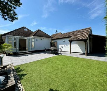 2 bedroom detached bungalow to rent - Photo 2