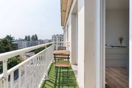 Bright and Spacious 4 BR Near Tram and Audencia - Photo 3