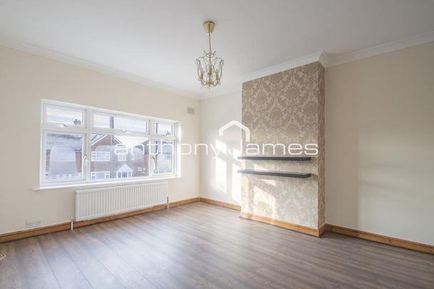 6 bedroom semi-detached house to rent - Photo 1
