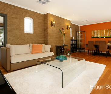 Modern Vermont South Living with Deck and Private Garden - Photo 3