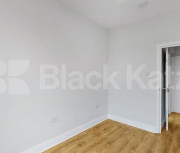 A beautifully presented two double bedroom apartment arranged on th... - Photo 4
