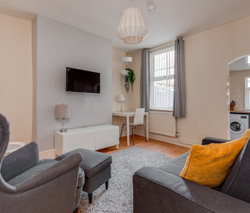 Gilroy Road Room 1 - Photo 1