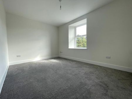 The Birks, AB32 6XL, Westhill - Photo 4