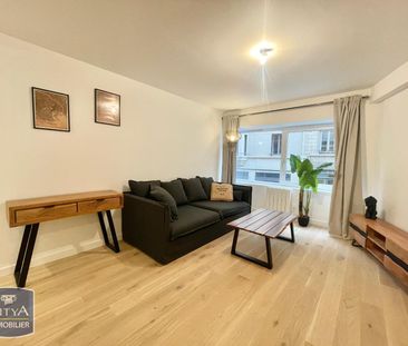 Location Appartement 1 pièce 34m² LYON 2ème - Photo 2