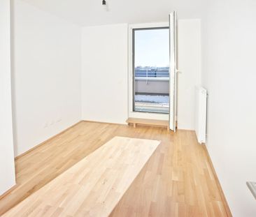 Top Dachgeschoss-Wohnung mit großzügiger Freifläche! - Photo 2