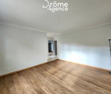 Location Maison 67m² BOURG LES VALENCE 26500 - Photo 2