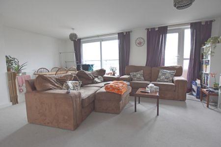 2 Bedroom Flat - Photo 5