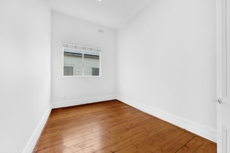 35 Finlay Street, Albert Park VIC 3206 - House For Rent | Domain - Photo 5