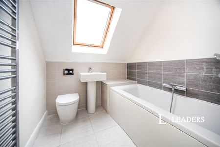 4 bedroom semi detached to rent Hazel Mead, LU5 - Photo 4