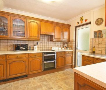 3 bedroom terraced house to rent - Photo 3