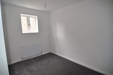 2 bed Terraced - To Let - Photo 2