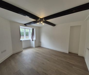 2 bedroom ground floor flat to rent - Photo 1