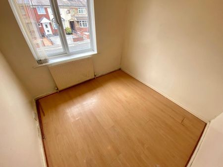 3 bedroom semi-detached house to rent - Photo 5