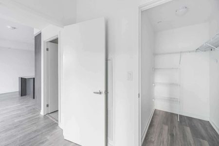 For Lease - 2520 Eglinton Avenue Unit# 1704, Mississauga, Ontario - Photo 2