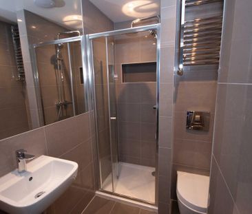 3 bedroom apartment to rent - Photo 6