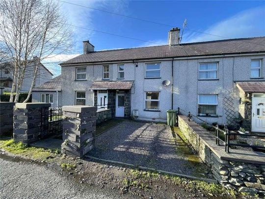 Cefn Cwlyn, Braichmelyn, Bethesda, Bangor, LL57 - Photo 1