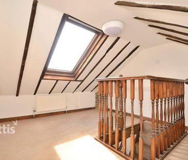 2 bedroom end of terrace house to rent - Photo 1