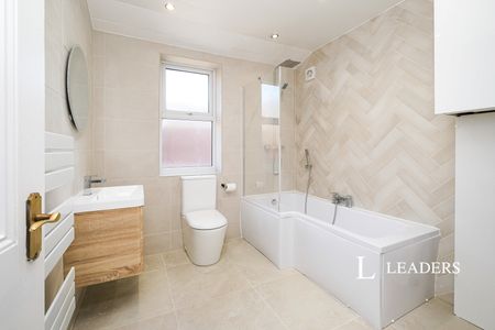 3 bedroom house to rent Gorsebank Road, Liverpool, Merseyside, L18 - Photo 4