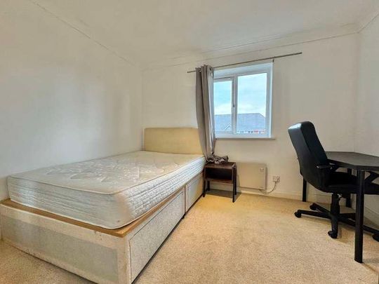 The Quays, Salford Quays, Salford, M50 - Photo 1