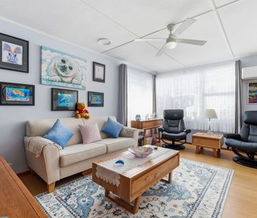 Family Home In Great Location - Photo 2