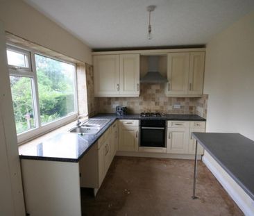 Fieldhead Road, Guiseley - Photo 3