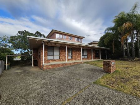 4 Dwyer Crescent - Photo 2