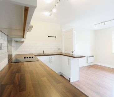 Firdale Road, Northwich - Photo 2