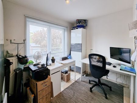 Recent appartement nabij het centrum van Beveren - Photo 5