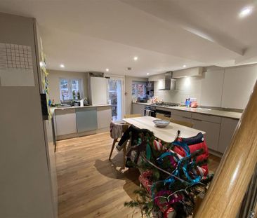 6 bedroom terraced house to rent - Photo 6