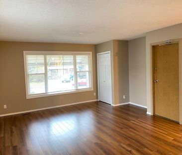 Main Level Unit Located in Parkvale!! - Photo 6