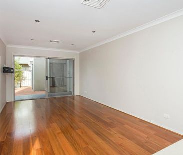 1/124 Young Street CARRINGTON NSW 2294 - Photo 2