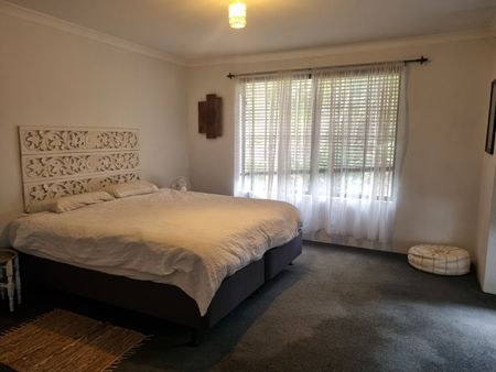 COASTAL LIFESTYLE MINUTES FROM GRACETOWN - Photo 4