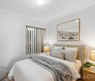 Spacious & Low-Maintenance 3x2 Villa in a Prime Location! - Photo 1